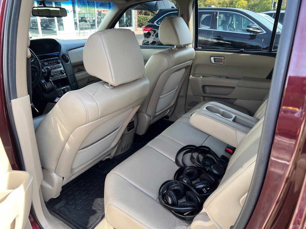 Used 2014 Honda Pilot Touring image 11