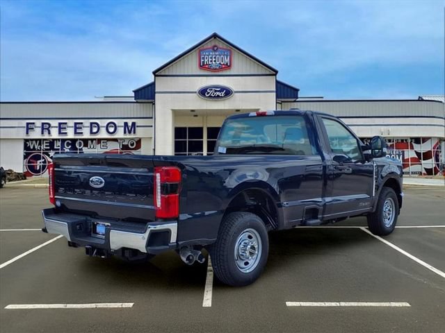 New 2025 Ford F250 XL w/ 360-Degree Camera Package RWD image 7