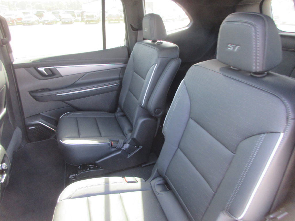 New 2026 Buick Enclave Sport Touring w/ Power Package AWD/4WD image 12