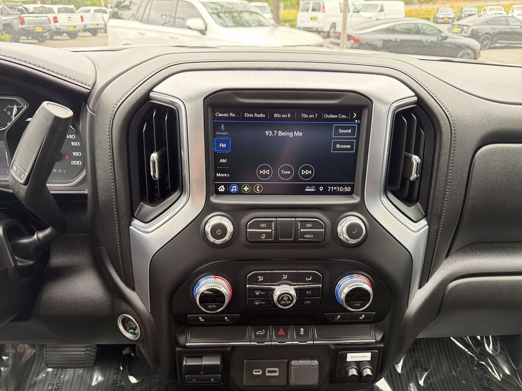 Used 2022 GMC Sierra 3500 SLE w/ SLE Convenience Package AWD/4WD image 14