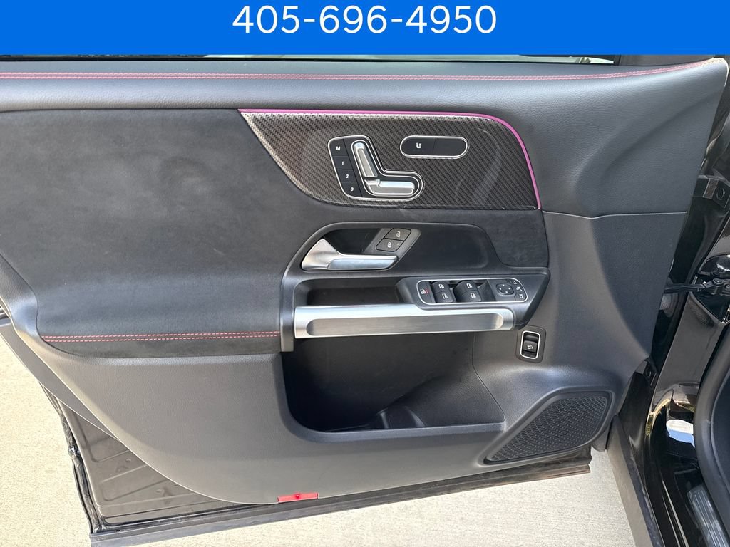 Used 2024 Mercedes-Benz GLB 250 image 12