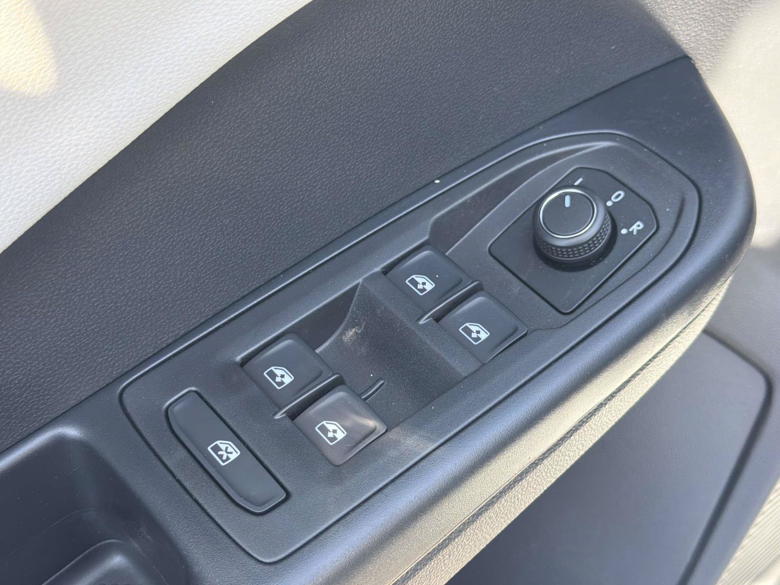 New 2026 Volkswagen Taos S FWD image 14