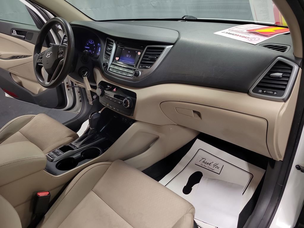 Used 2017 Hyundai Tucson SE image 23