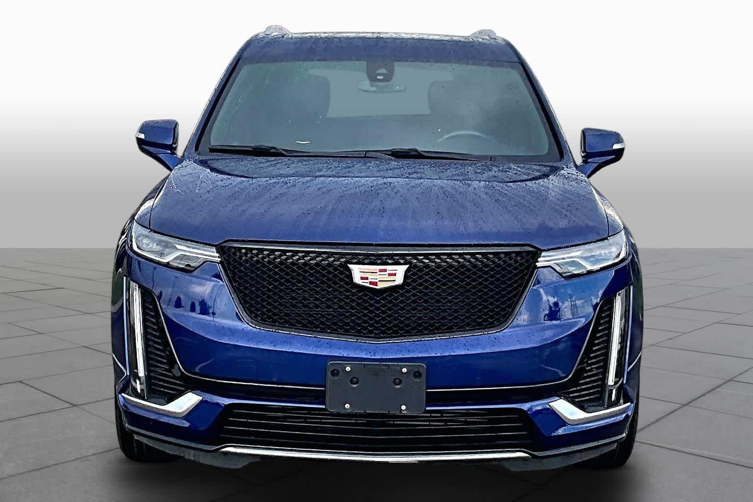 Used 2024 Cadillac XT6 Luxury FWD image 3