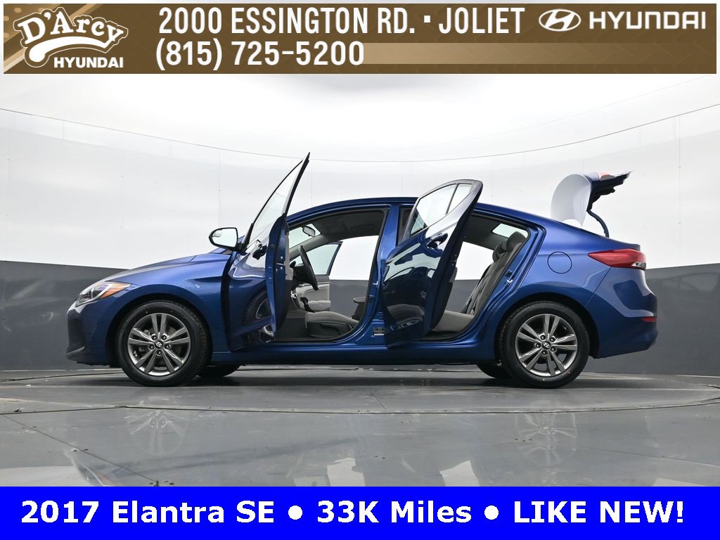 Used 2017 Hyundai Elantra SE image 30
