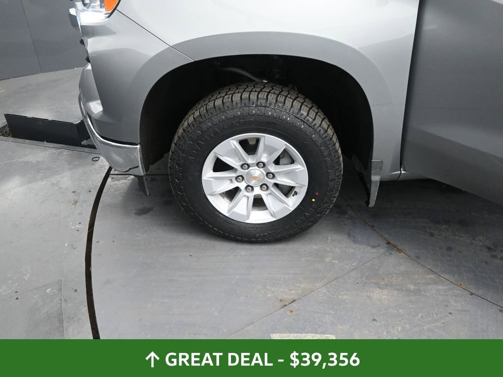 Used 2025 Chevrolet Silverado 1500 LT image 15