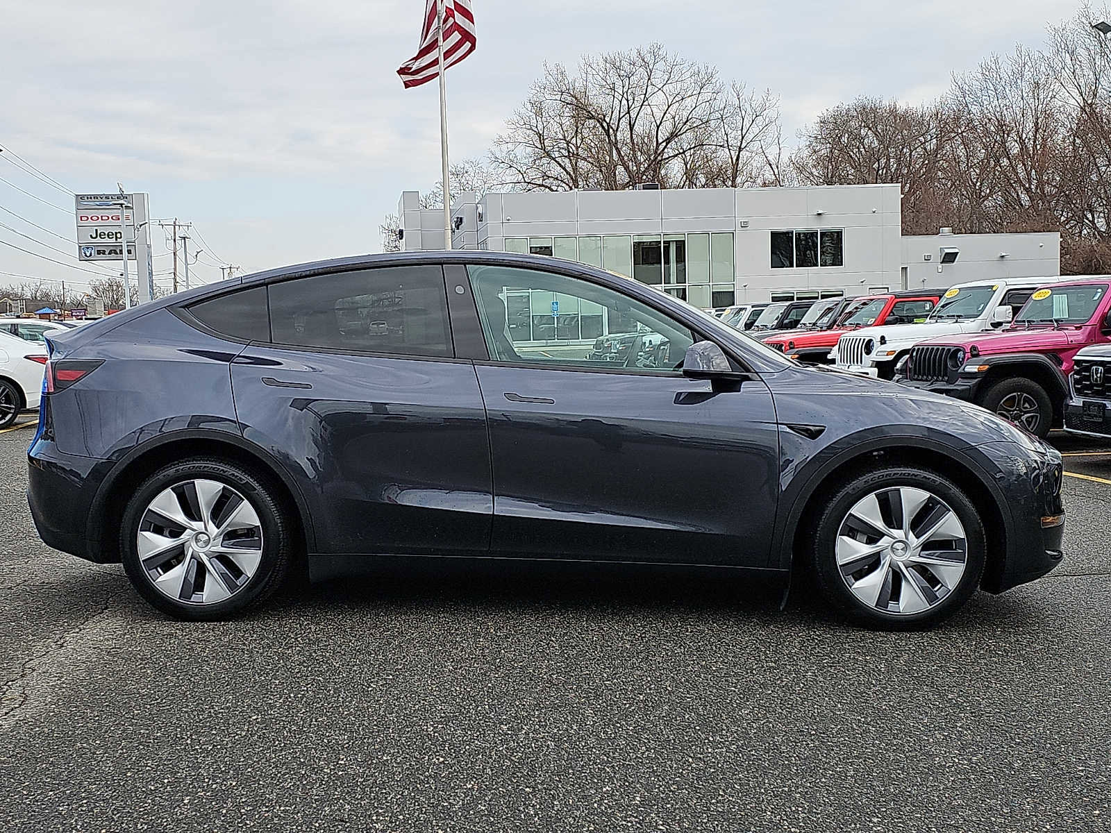 Used 2024 Tesla Model Y Long Range image 7