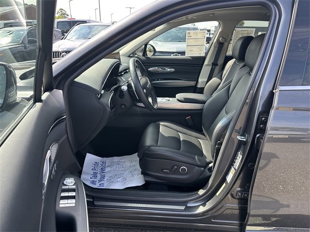 Used 2022 Genesis GV70 2.5T w/ Select Package image 19