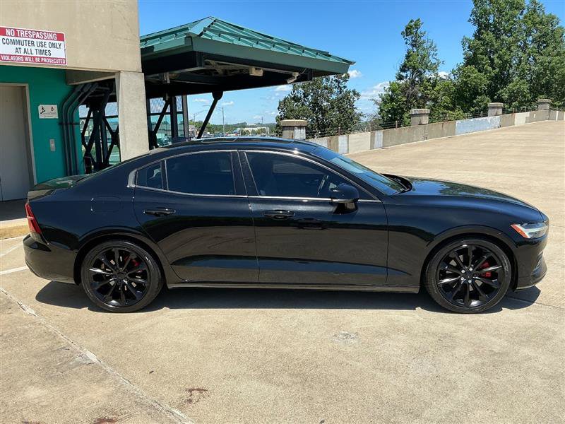 Used 2019 Volvo S60 T5 Momentum w/ Multimedia Package FWD image 8
