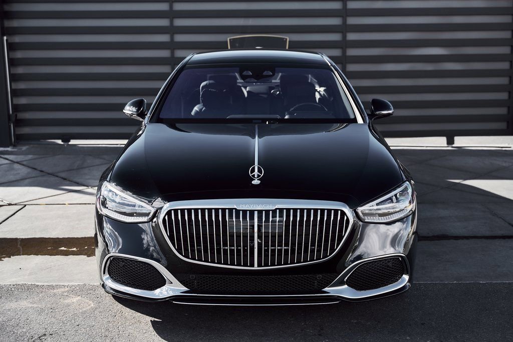 Used 2025 Mercedes-Benz Maybach S 580 4MATIC image 9