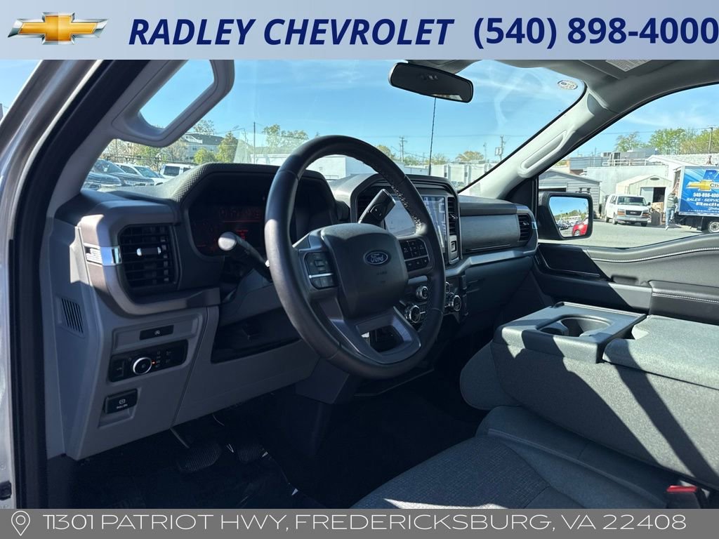 Used 2025 Ford F150 XLT w/ Equipment Group 301A Standard image 4