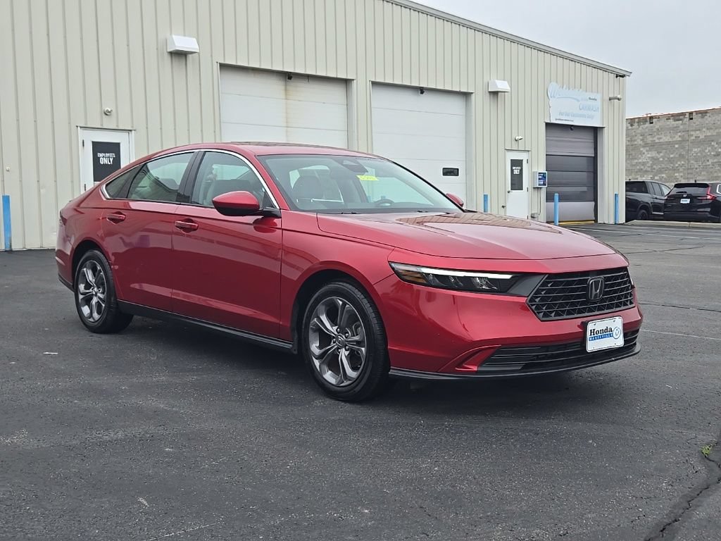 Used 2024 Honda Accord EX image 2