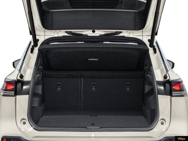 New 2026 Volkswagen Tiguan SEL R-Line AWD/4WD image 10