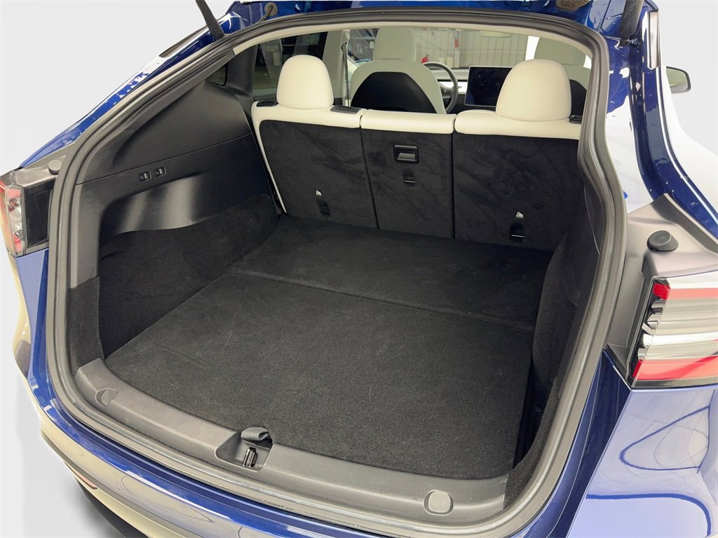Used 2022 Tesla Model Y Long Range image 67