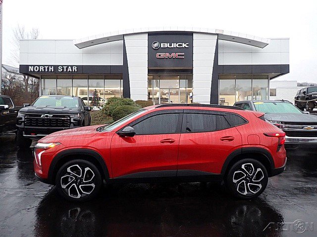 Certified 2024 Chevrolet Trax RS w/ Driver Confidence Package image 1