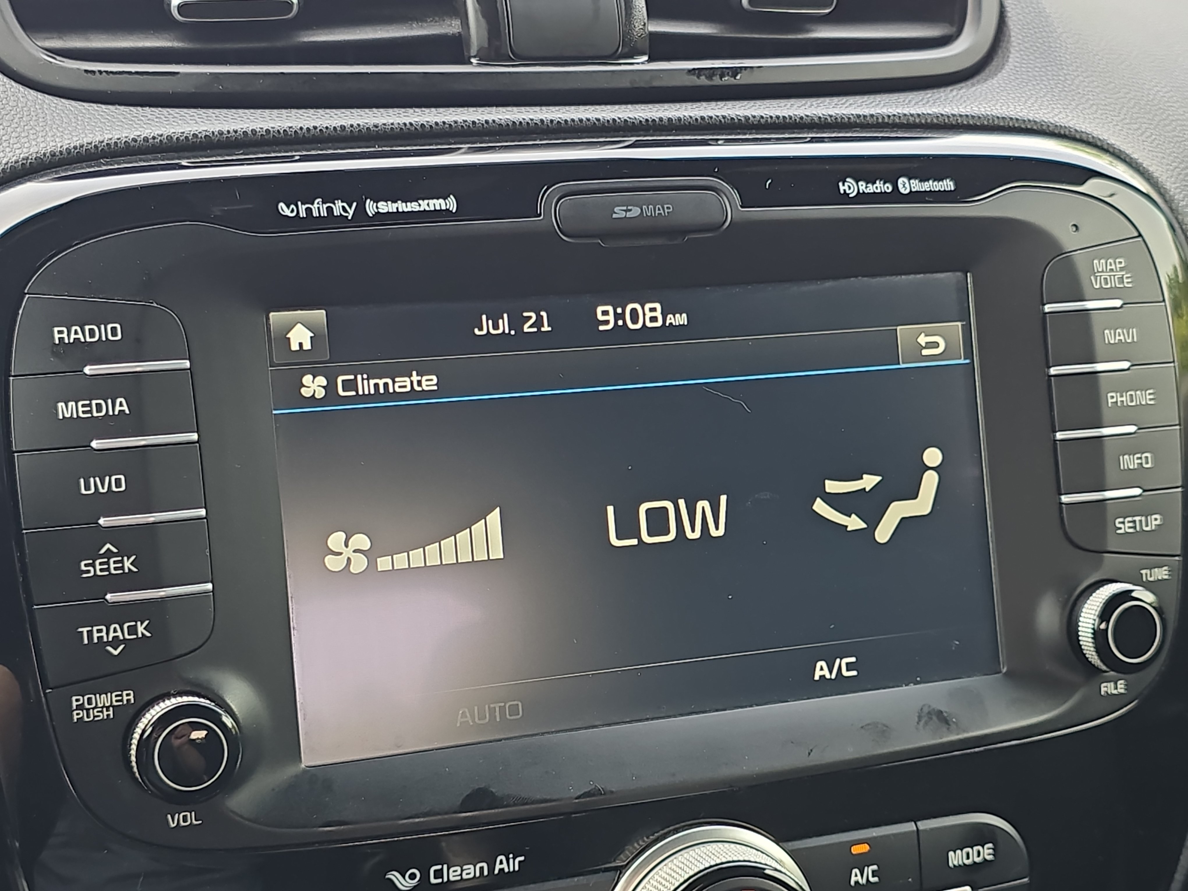 Used 2014 Kia Soul + FWD image 22