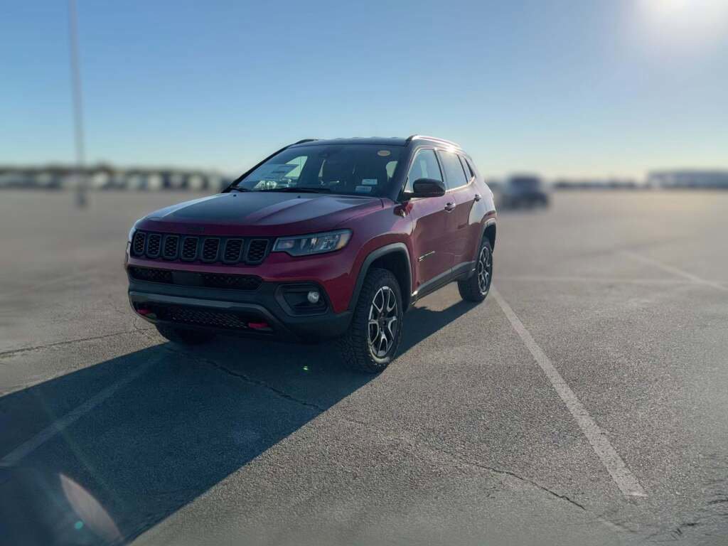 New 2026 Jeep Compass Trailhawk image 3