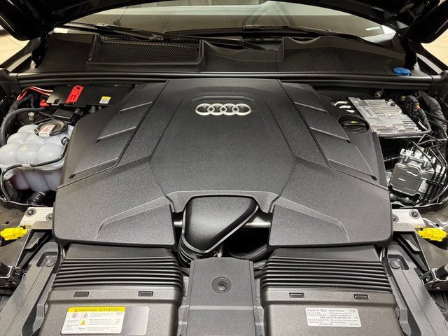 Used 2025 Audi Q7 3.0T Premium Plus w/ Premium Plus Package AWD/4WD image 32