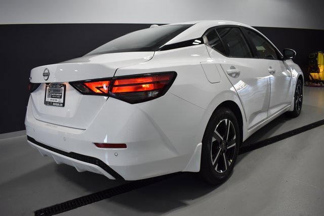 New 2025 Nissan Sentra SV image 8
