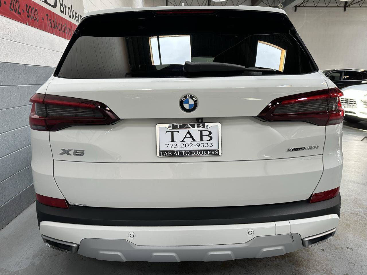 Used 2020 BMW X5 xDrive40i w/ Convenience Package AWD/4WD image 4