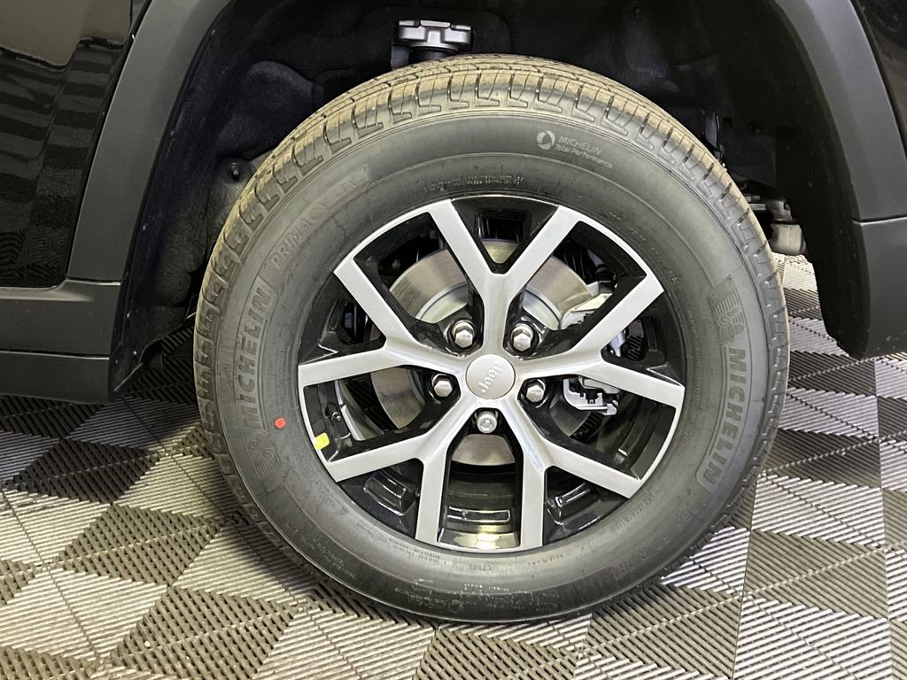 New 2025 Jeep Grand Cherokee Limited image 5