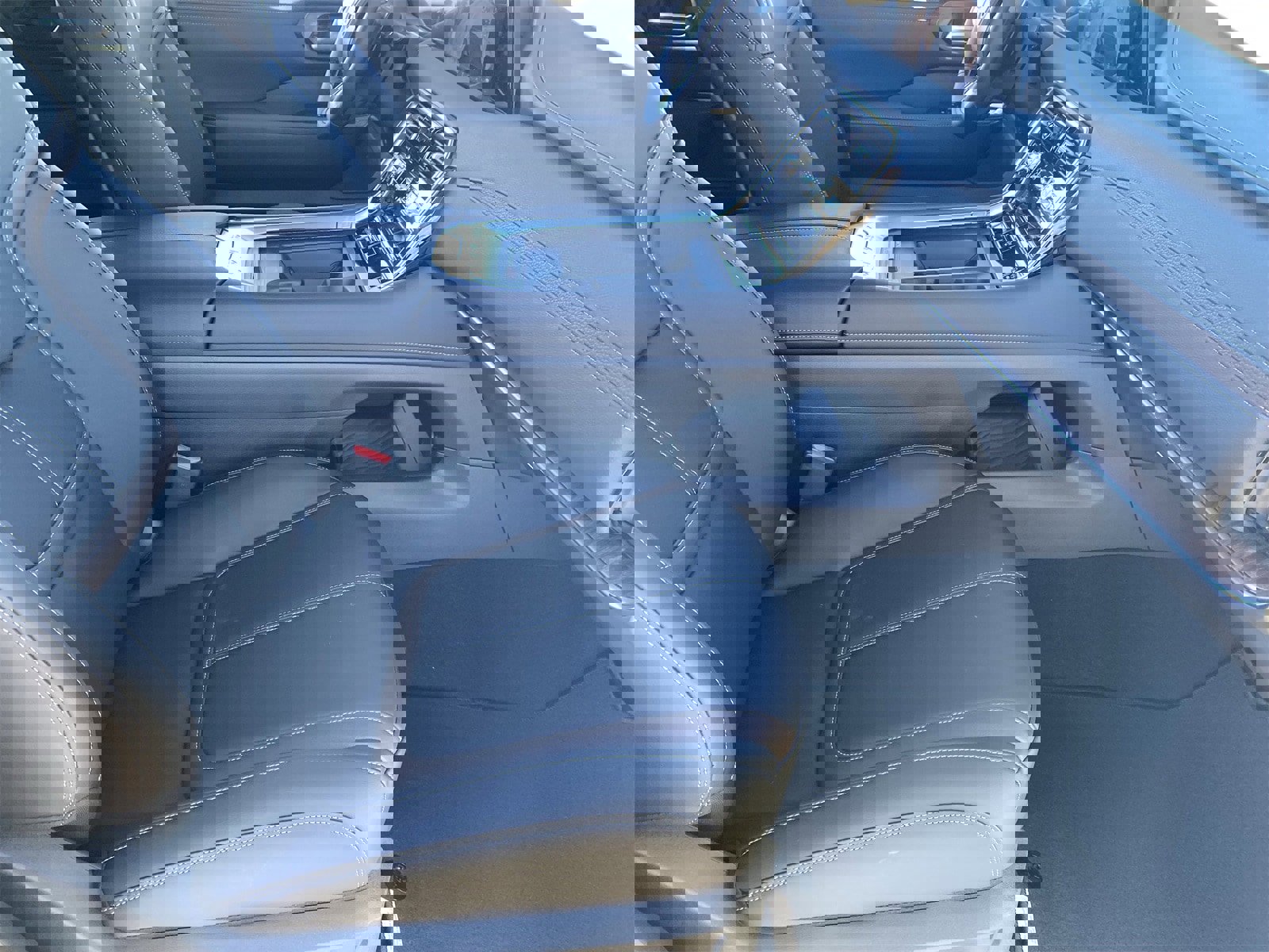 New 2026 Nissan Armada SL w/ Captain's Chari Seat Package image 12