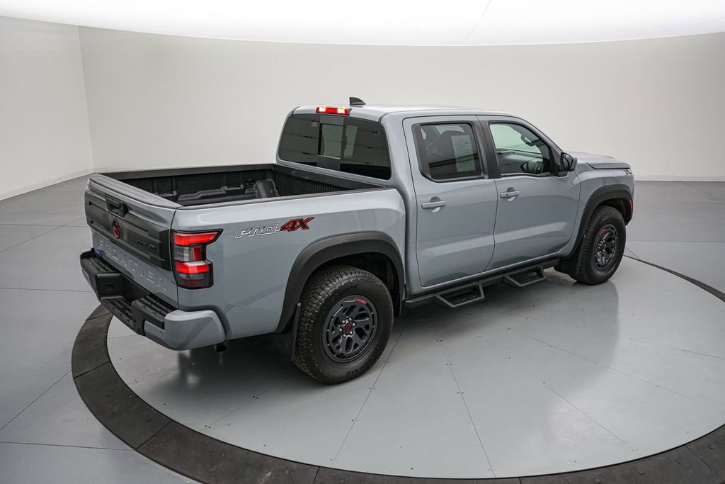 Used 2025 Nissan Frontier PRO-4X AWD/4WD image 5