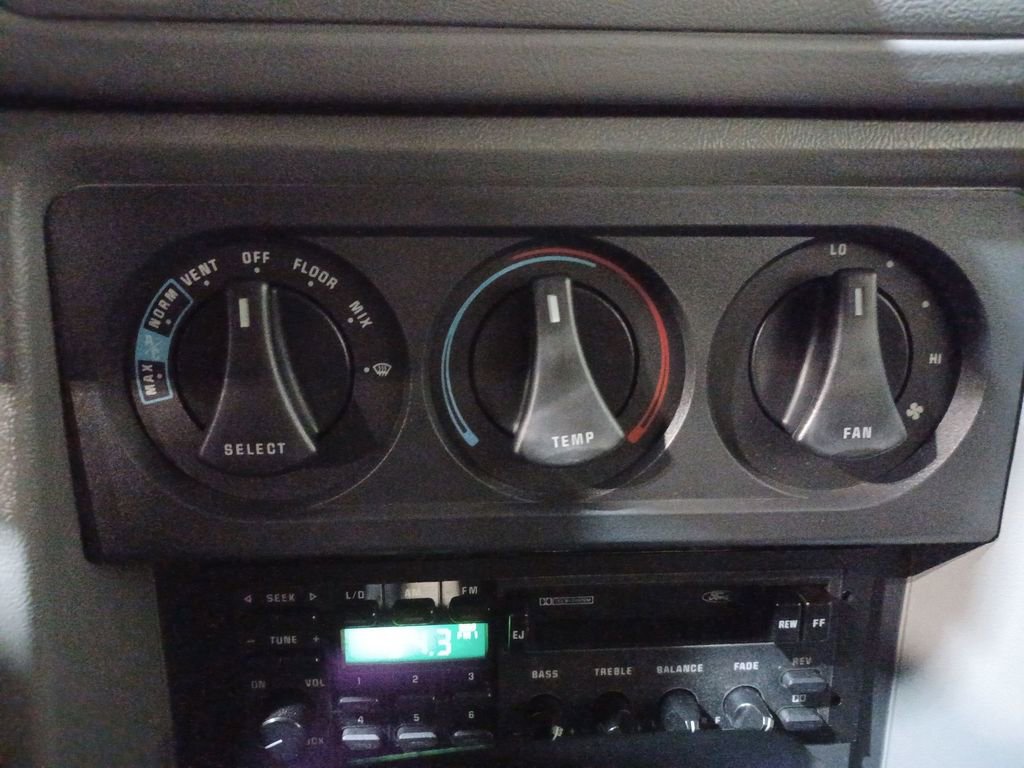 Used 1988 Ford Mustang GT image 16