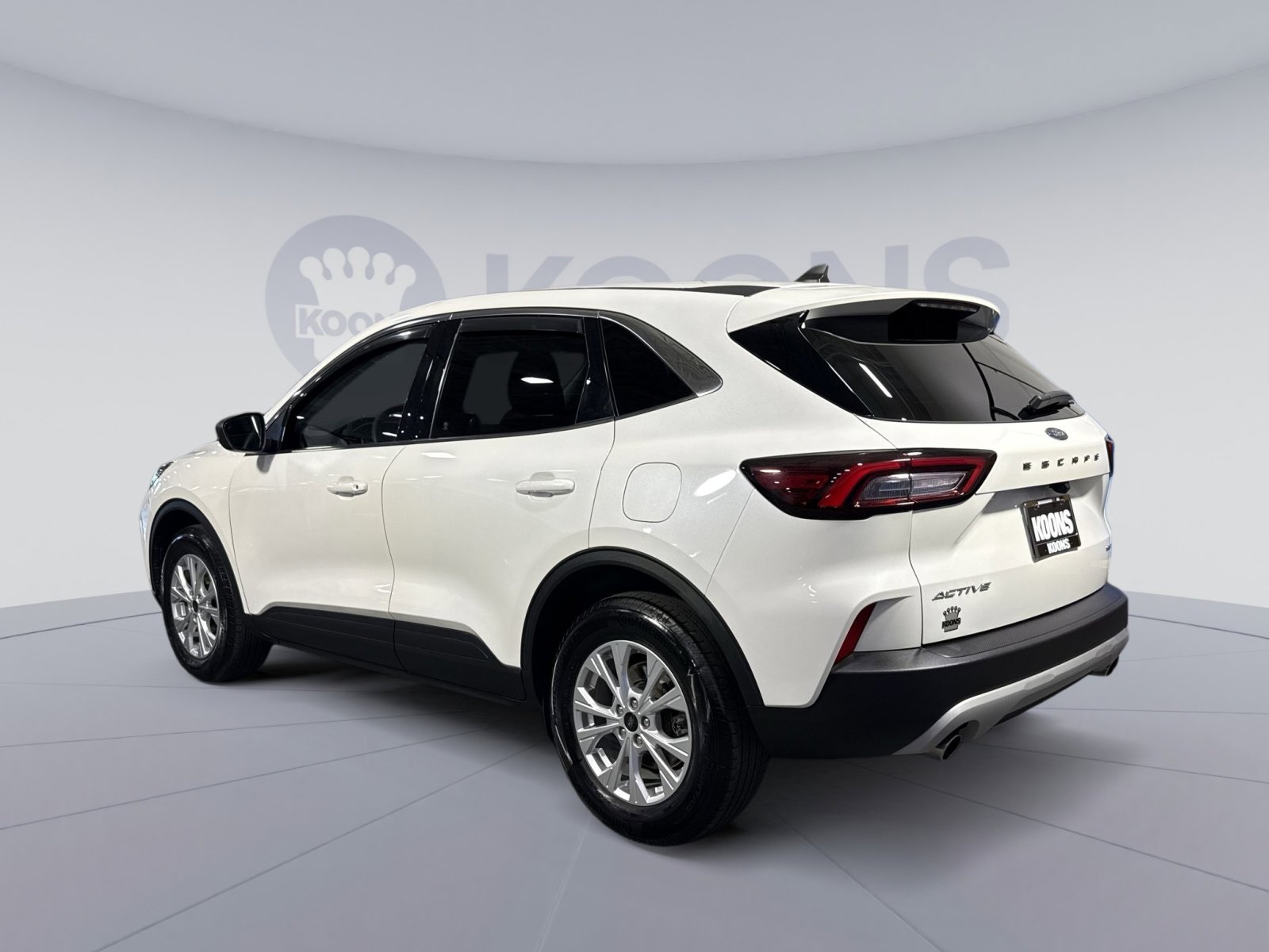 Used 2023 Ford Escape Active AWD/4WD image 4
