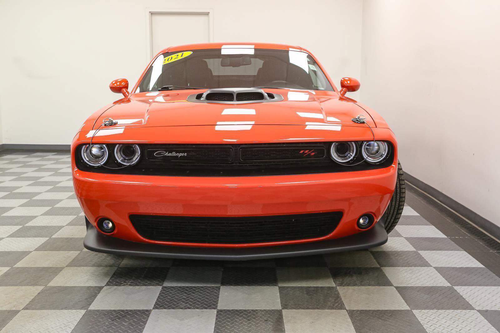 Used 2021 Dodge Challenger R/T Scat Pack w/ Shaker Package image 3