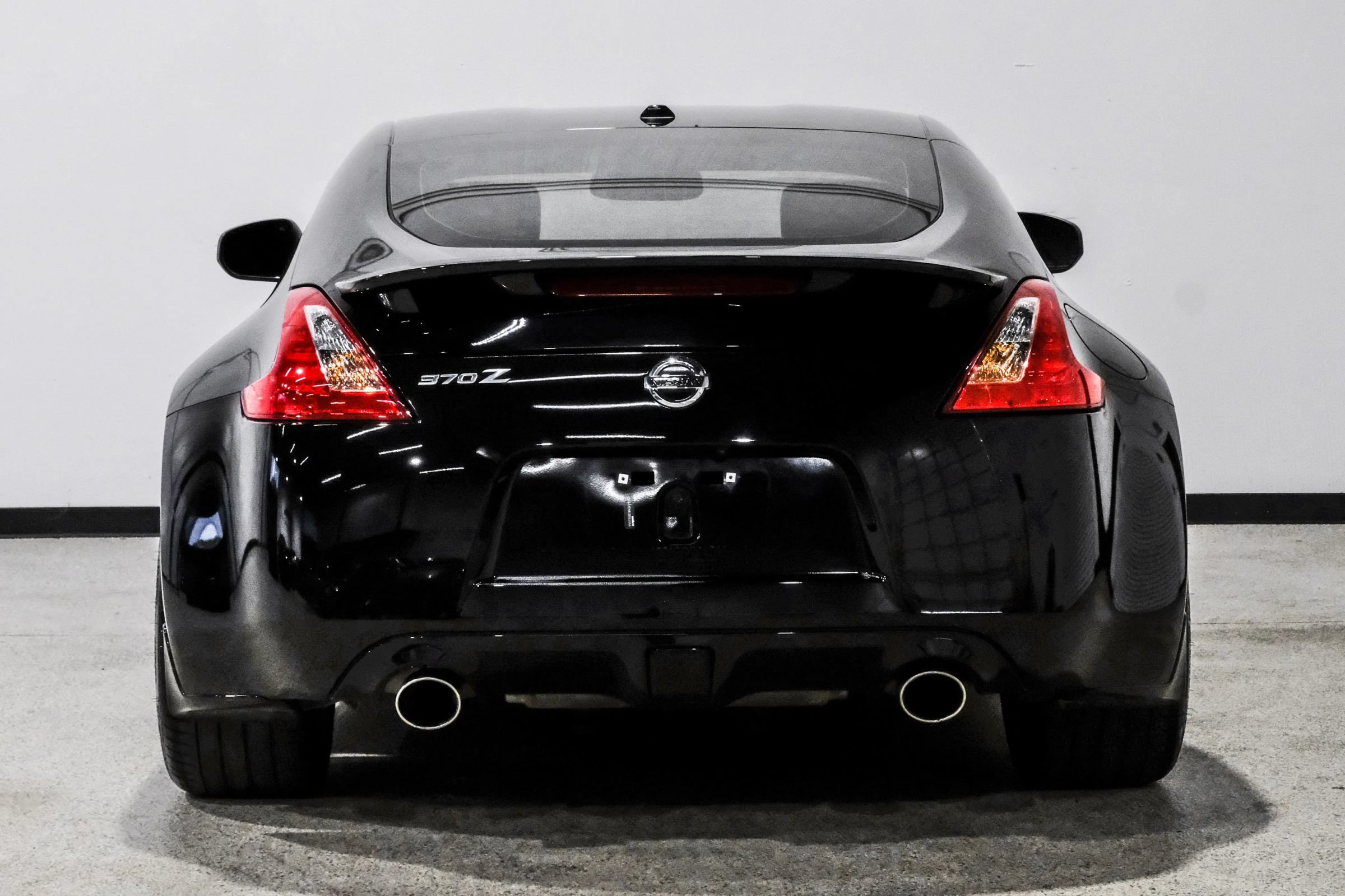 Used 2012 Nissan 370Z Touring w/ Sport Pkg RWD image 7