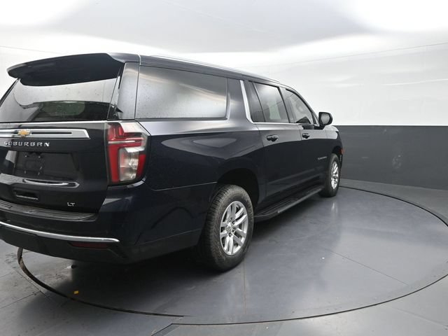 Used 2022 Chevrolet Suburban LT AWD/4WD image 8