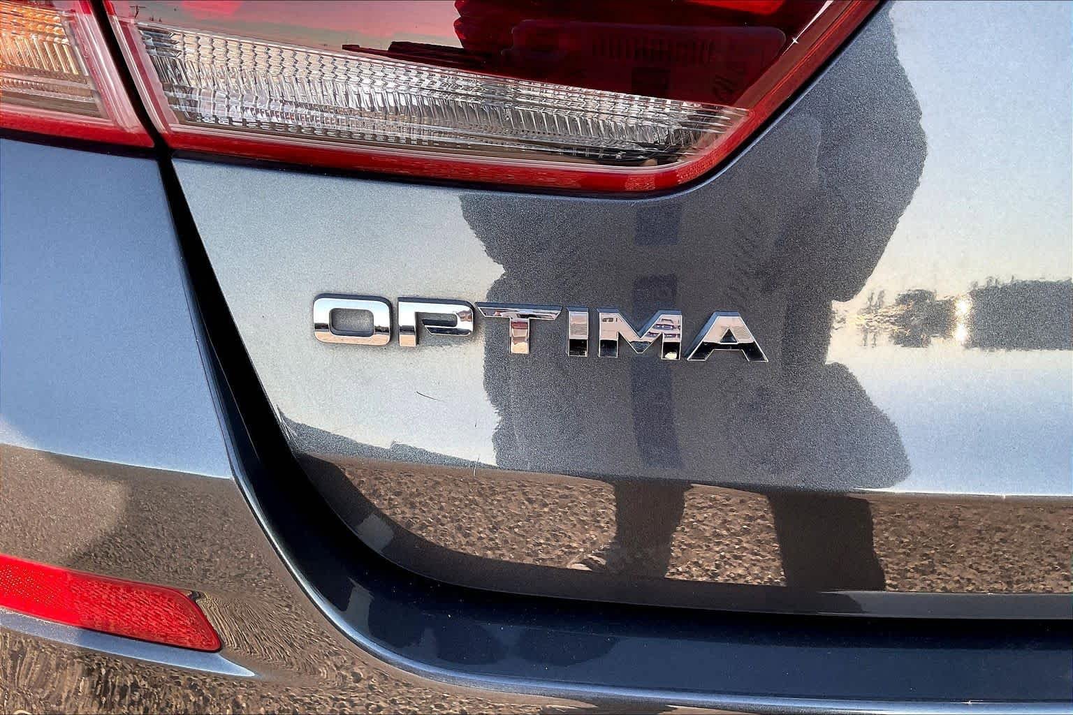 Used 2020 Kia Optima S w/ S Panoramic Sunroof Package FWD image 10