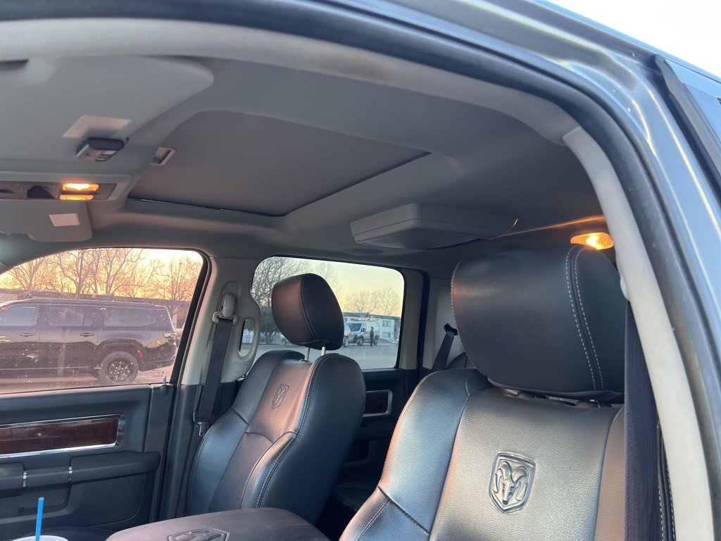 Used 2010 Dodge Ram 1500 Truck Laramie image 9