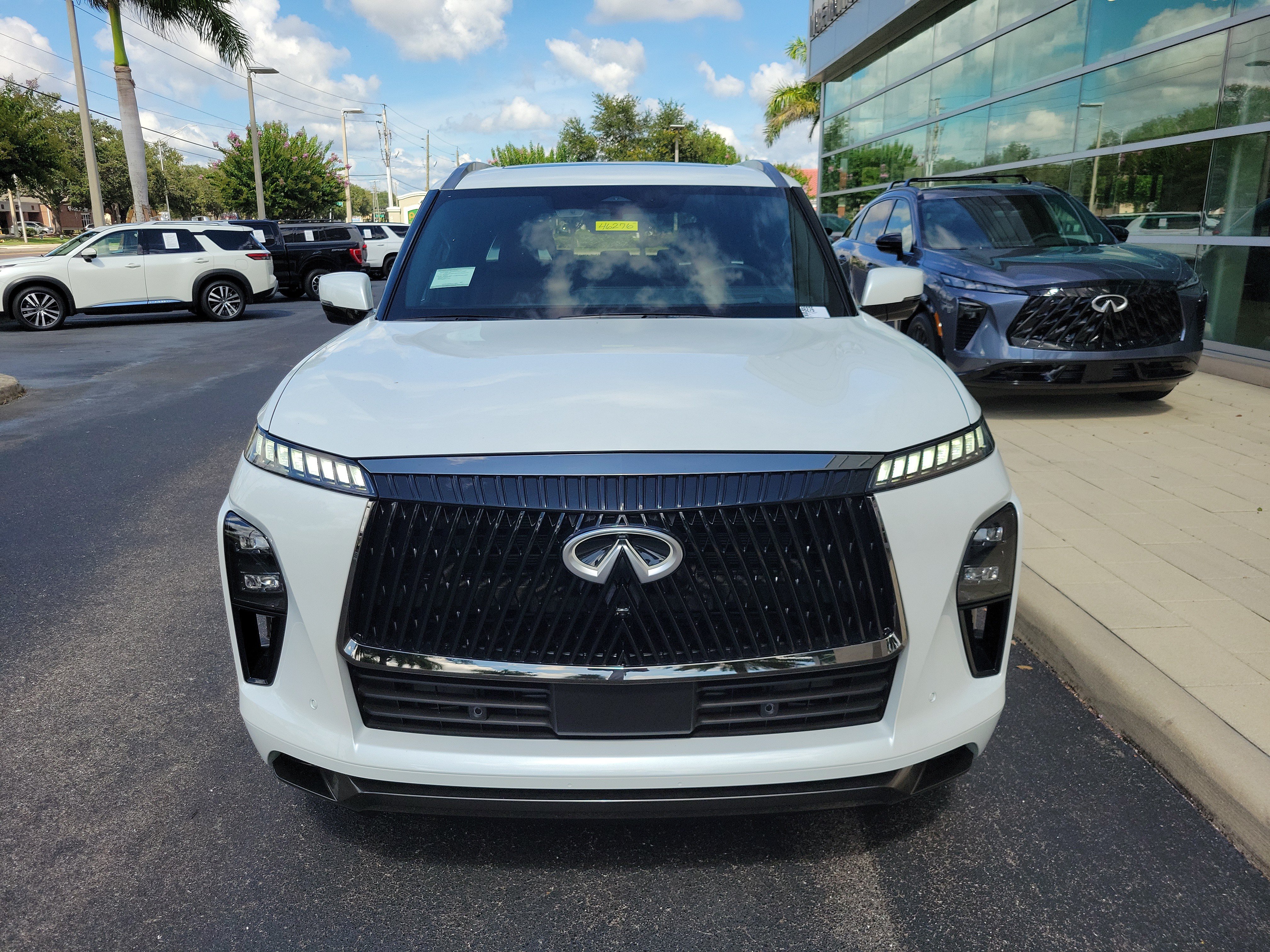 New 2026 INFINITI QX80 Autograph w/ Premium Cargo Package AWD/4WD image 2