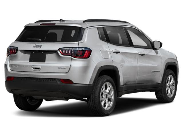 Certified 2025 Jeep Compass Latitude w/ Altitude Special Edition image 2