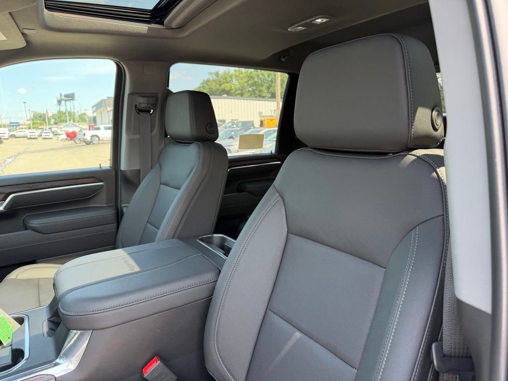New 2026 GMC Sierra 2500 SLT w/ SLT Premium Package AWD/4WD image 17