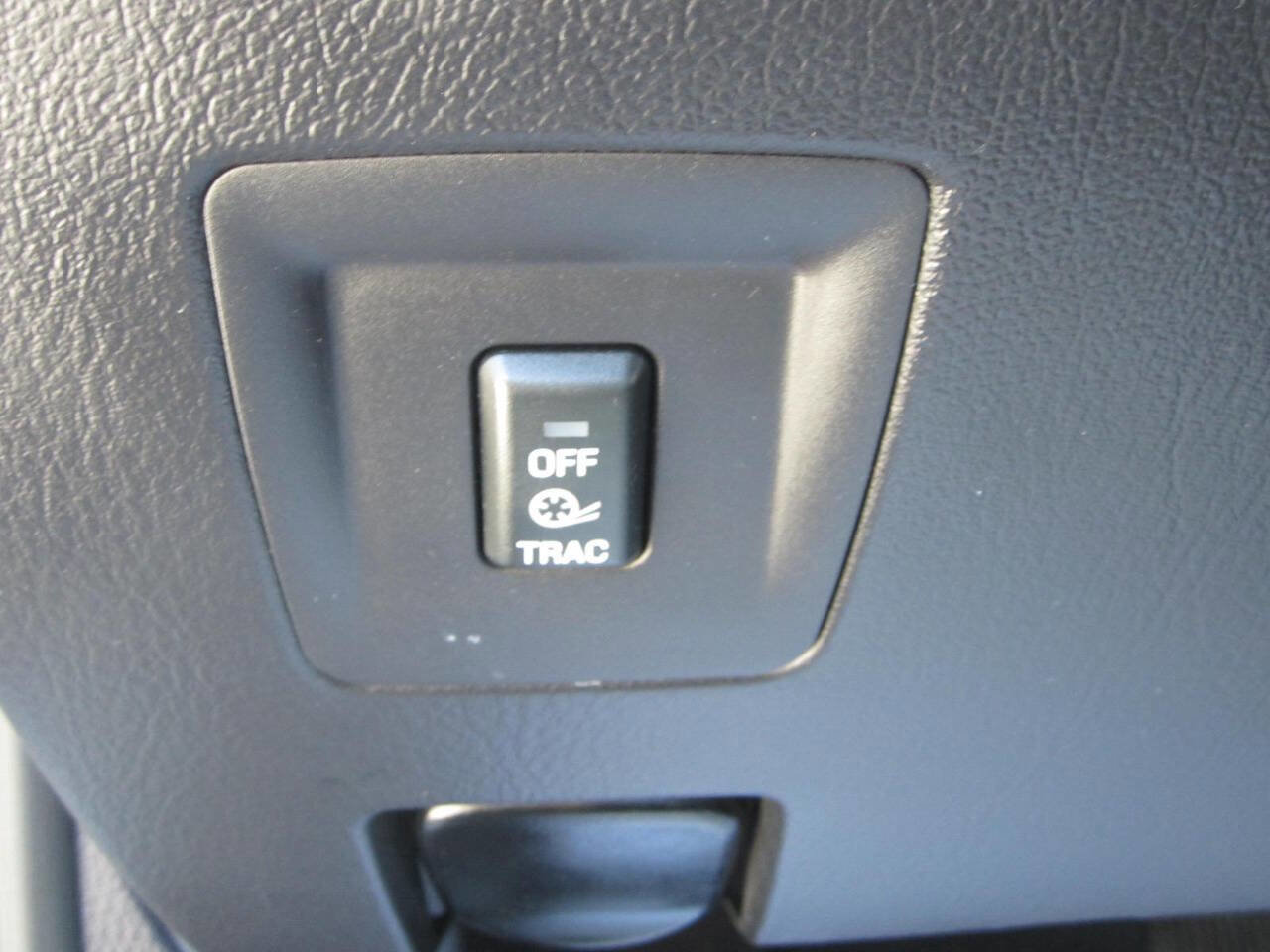 Used 2004 Ford Thunderbird Deluxe RWD image 36