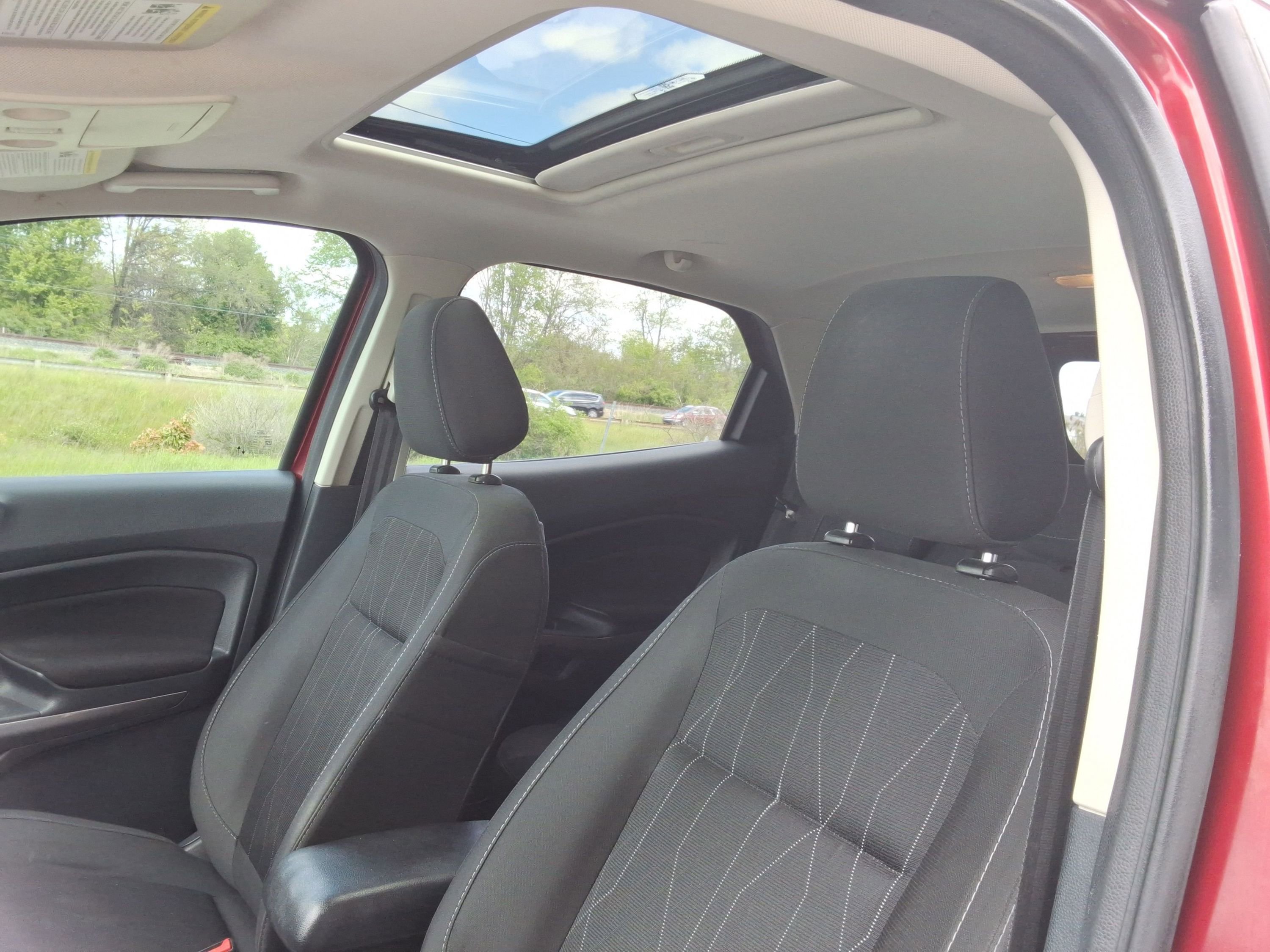 Used 2020 Ford EcoSport SE FWD image 26