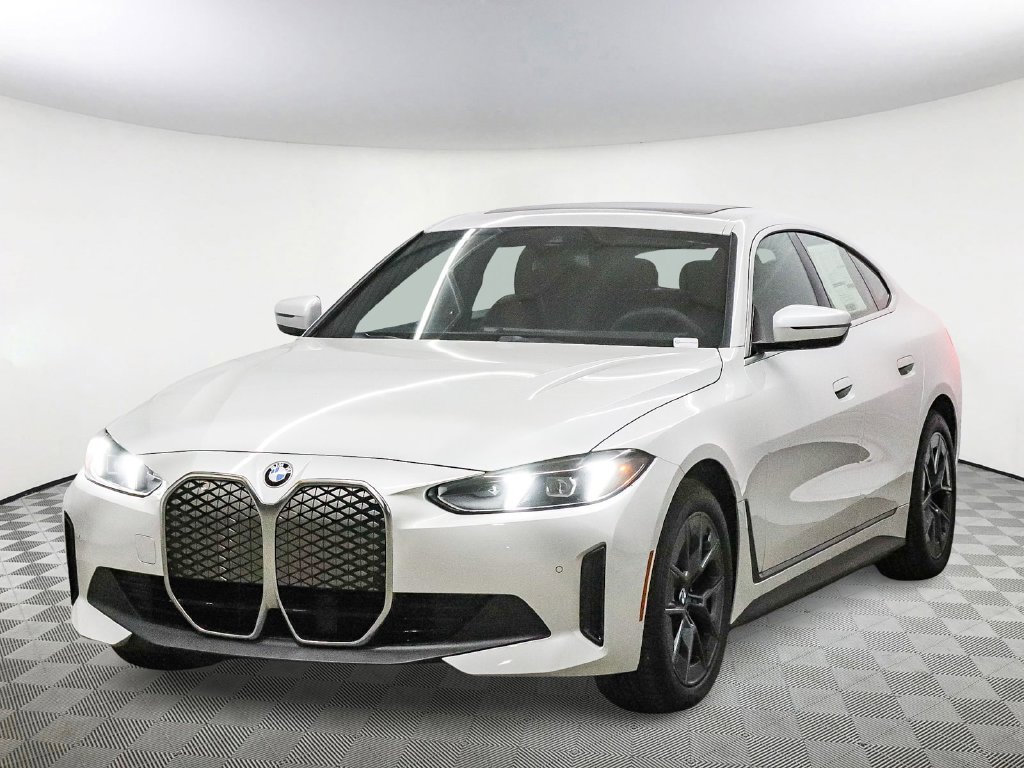 New 2026 BMW i4 eDrive40 RWD image 3