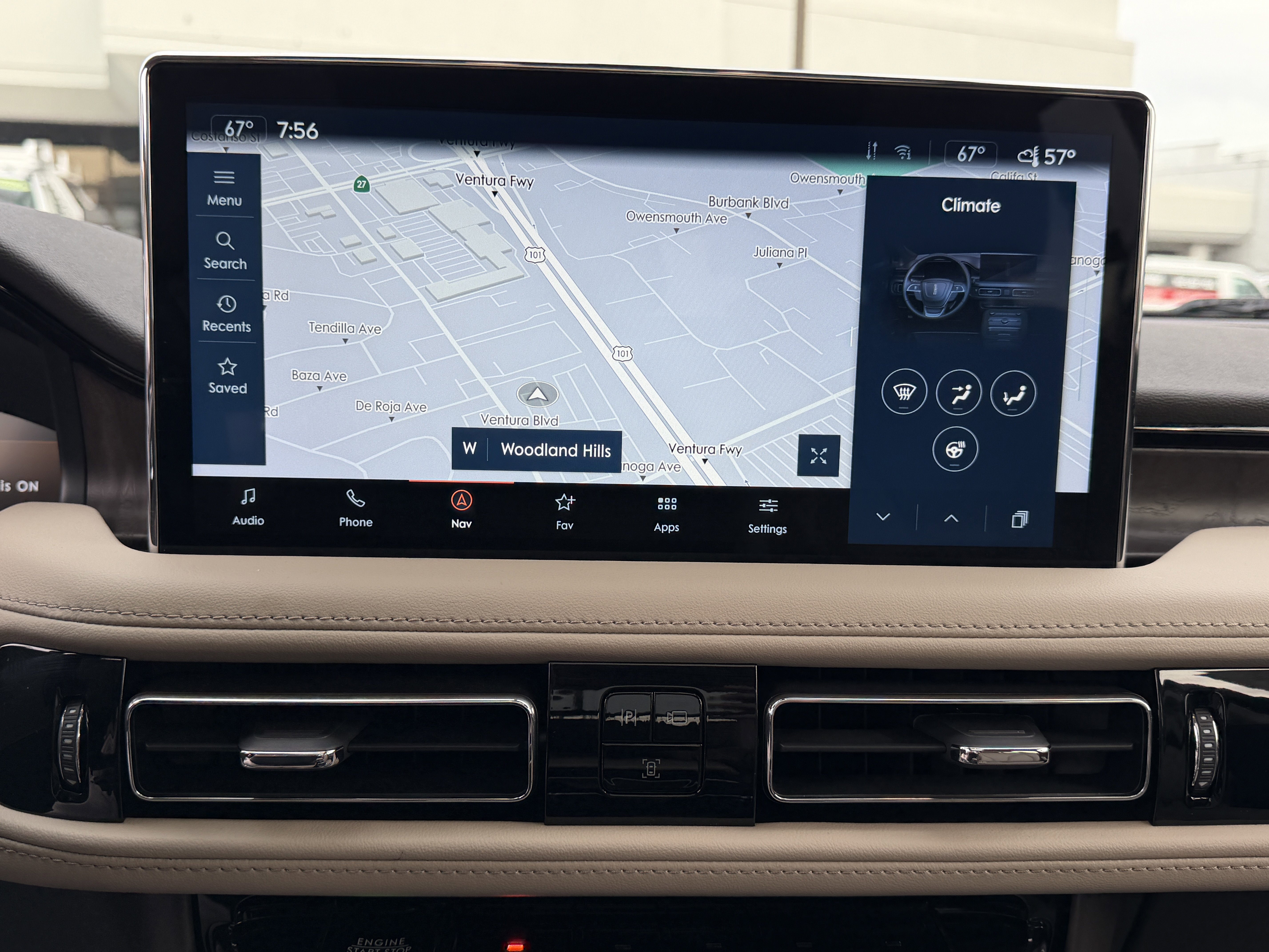 Certified 2023 Lincoln Nautilus Reserve w/ Luxury Package image 20