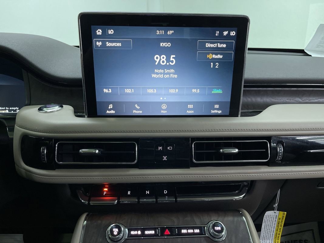 Used 2020 Lincoln Aviator Reserve w/ Equipment Group 201A image 20