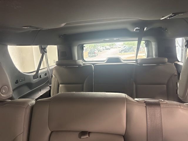 Used 2022 Chevrolet Suburban LT RWD image 22