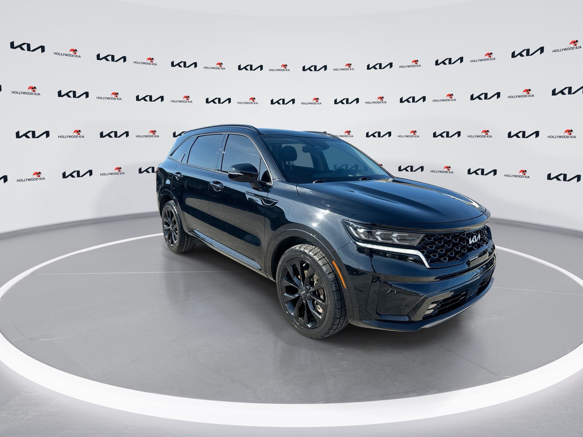 Certified 2023 Kia Sorento SX FWD image 2