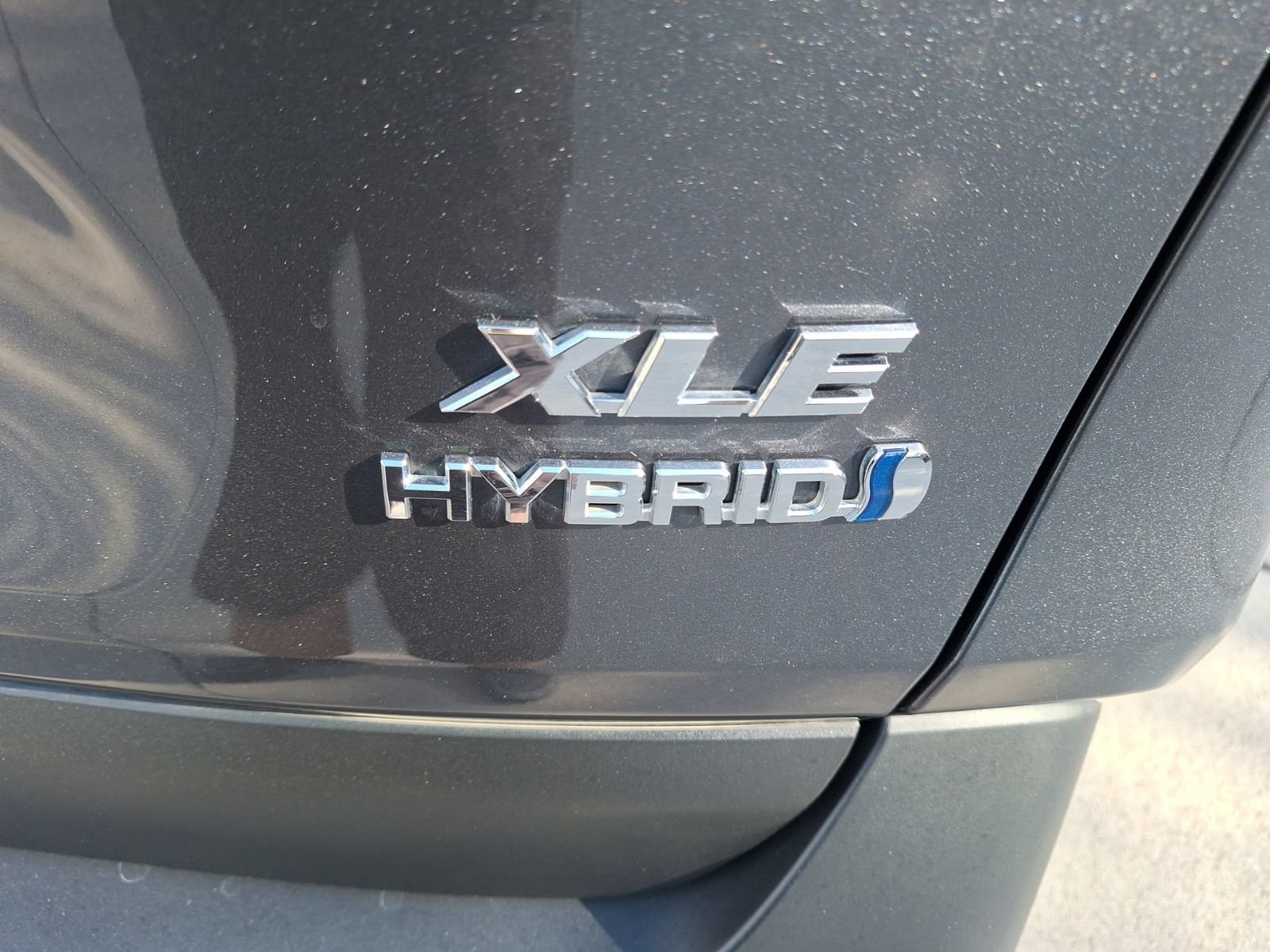 Used 2024 Toyota RAV4 XLE w/ Convenience Package AWD/4WD image 12