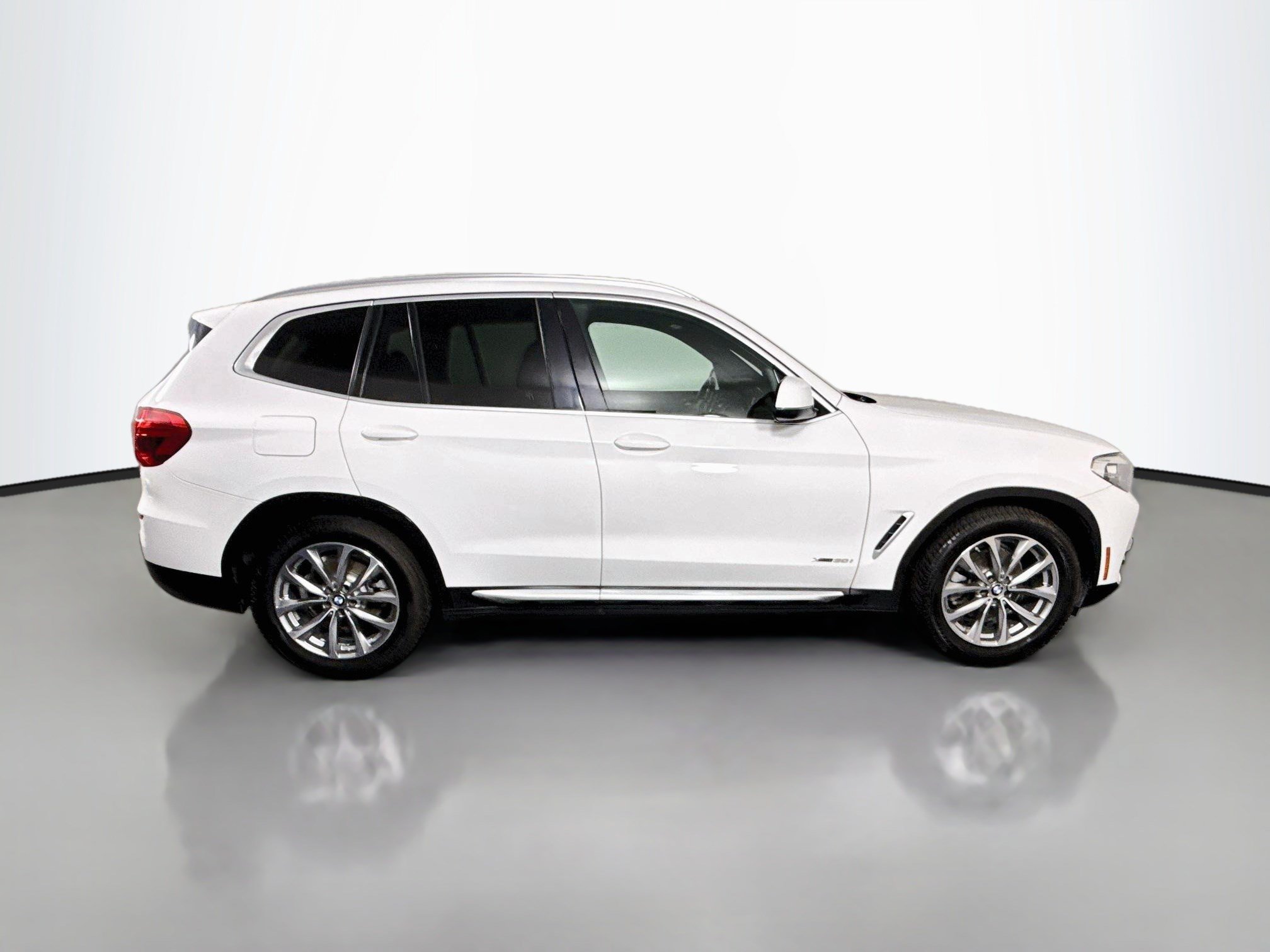 Used 2018 BMW X3 xDrive30i AWD/4WD image 11