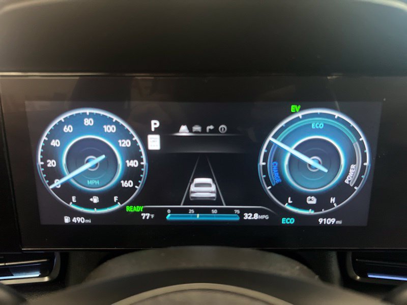 Used 2025 Hyundai Elantra SEL FWD image 23