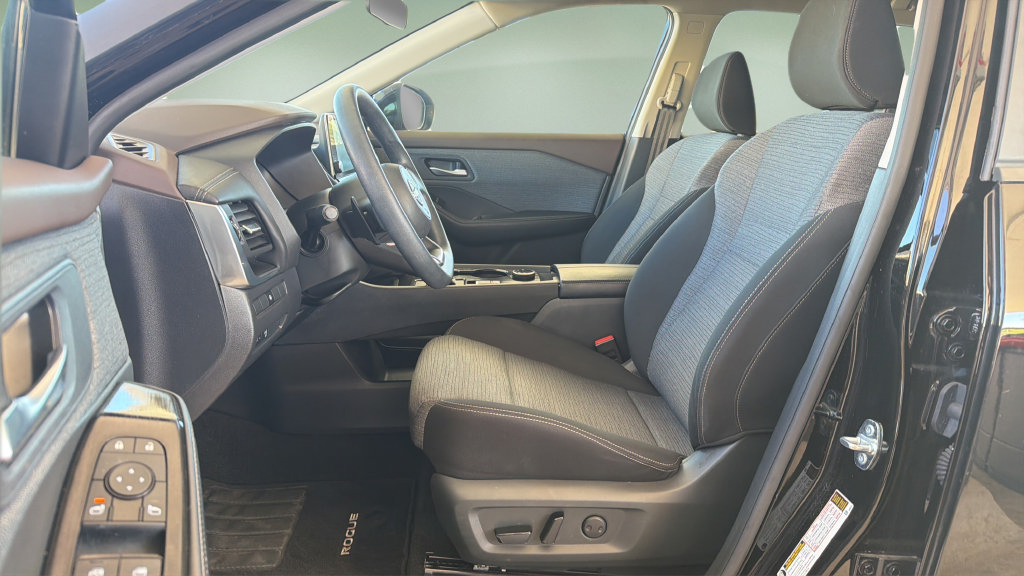 Certified 2023 Nissan Rogue SV AWD/4WD image 24