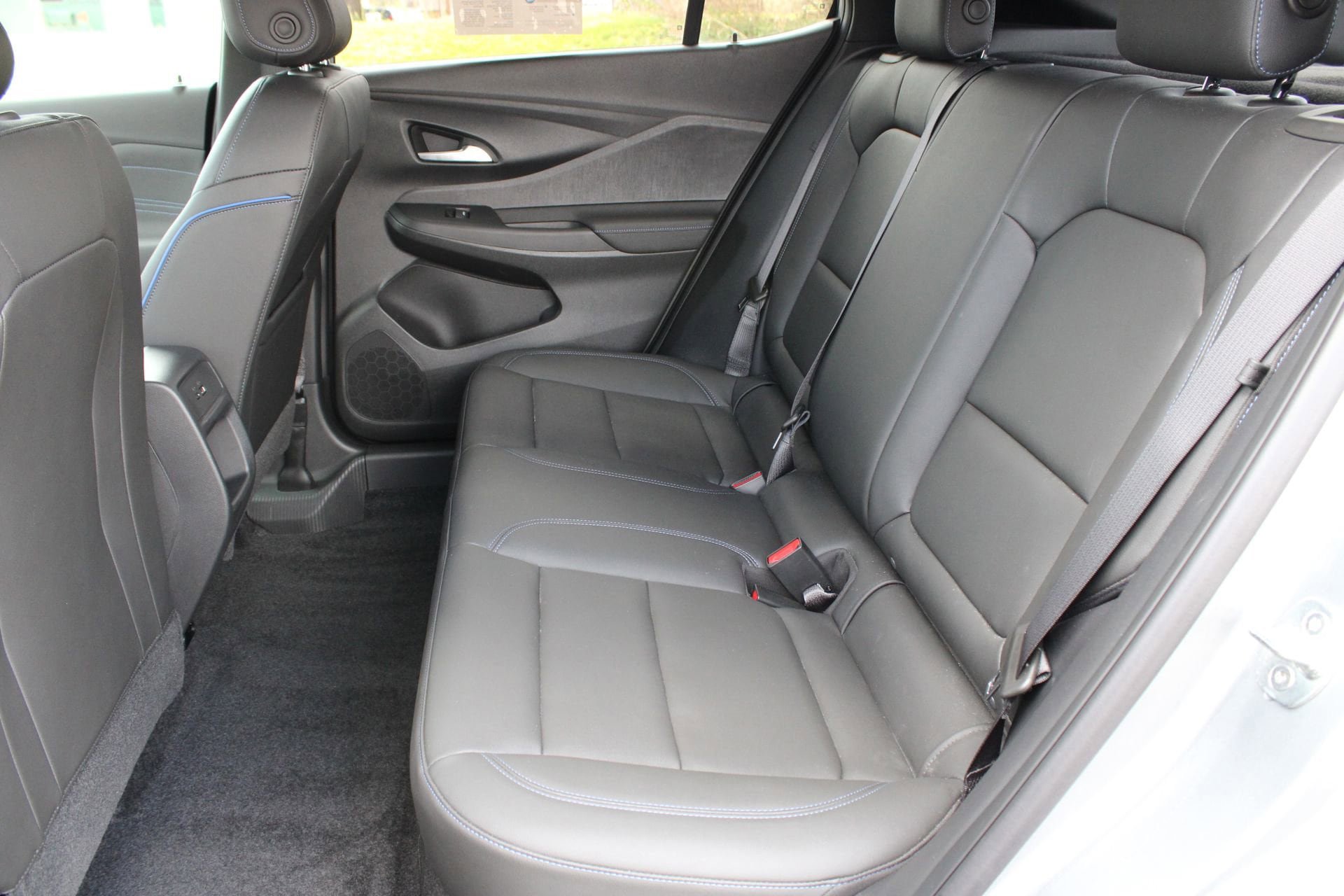 Used 2024 Buick Envista Sport Touring w/ Convenience I Package FWD image 18