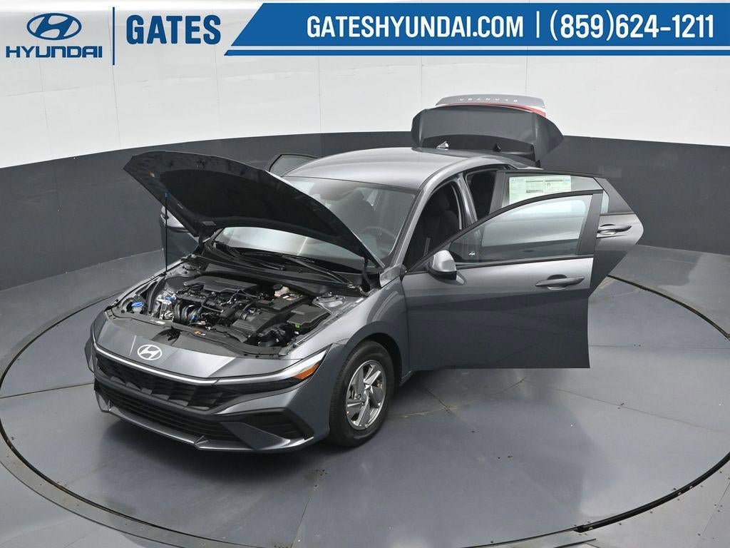 New 2026 Hyundai Elantra SE FWD image 50
